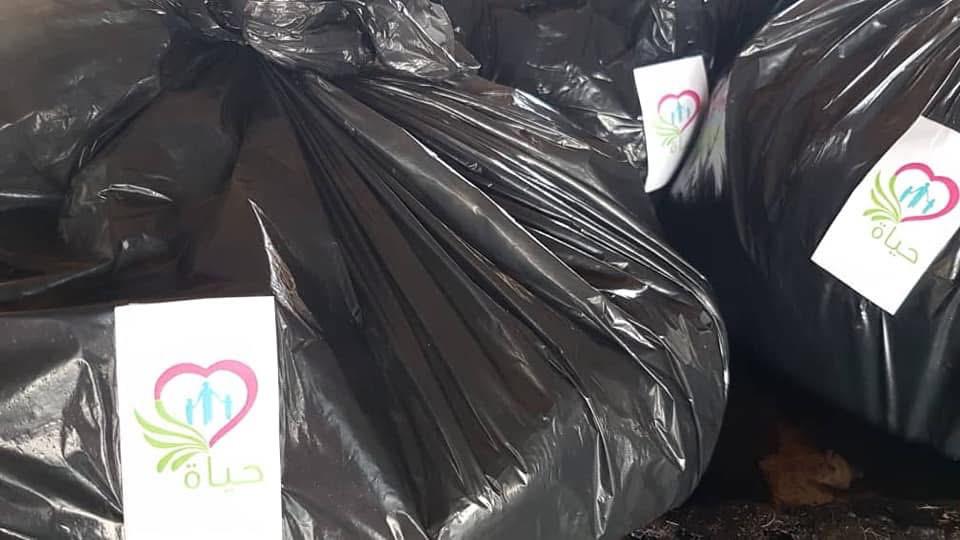 توزيع اللحوم والكسوة لأسر الأيتام في عيد الأضحى